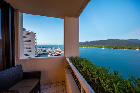 Hilton Cairns - Accommodation Brunswick Heads 30