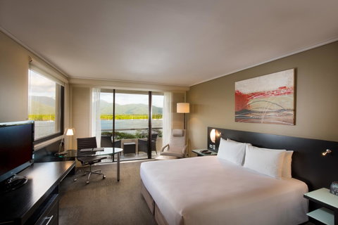 Hilton Cairns - Accommodation Brunswick Heads 7