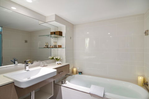 The Point Brisbane Hotel - Accommodation Brunswick Heads 23