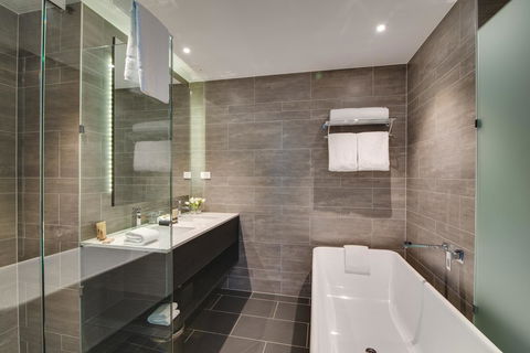 The Point Brisbane Hotel - Accommodation Brunswick Heads 31