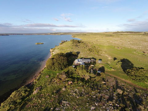 Ratcliff Cottage - Accommodation Brunswick Heads 0