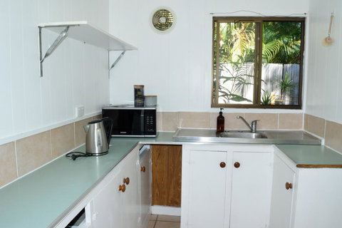 1 Min. Walk To Beach Horeseshoe Bay Holiday Units - Accommodation Brunswick Heads 5