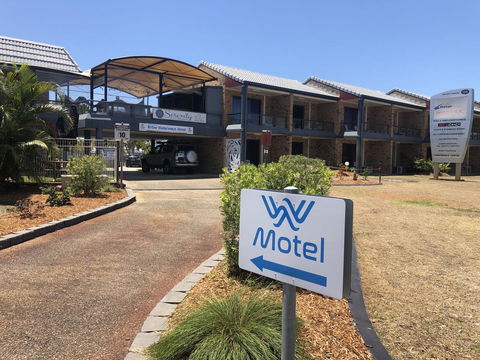 Bribie Waterways Motel - Accommodation Brunswick Heads 1