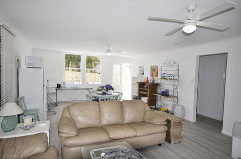 Retro Beach Flat - Accommodation Brunswick Heads 3