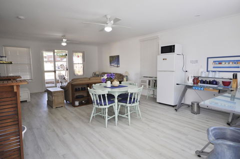 Retro Beach Flat - Accommodation Brunswick Heads 10