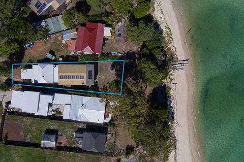 Bribie Beach House - Accommodation Brunswick Heads 2