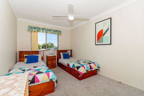 Enjoy The Sea Breezes From The Balcony - Boyd St, Woorim - Accommodation Brunswick Heads 5