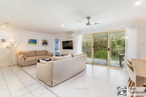 Immaculate Spacious Second Floor Unit Overlooking Pristine Parklands - Accommodation Brunswick Heads 3