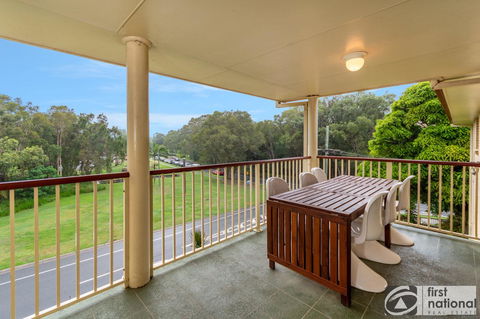Immaculate Spacious Second Floor Unit Overlooking Pristine Parklands - Accommodation Brunswick Heads 0