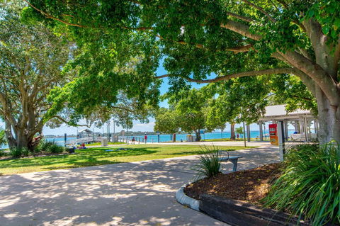 Lowset, Pet Friendly Cottage - Sunset Ave, Bongaree - Accommodation Brunswick Heads 3