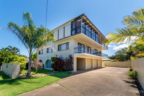 Spacious Unit Overlooking Moreton Bay - Boyd St, Woorim - Accommodation Brunswick Heads 6