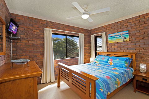 Waterviews,Pool, Wifi Its All Here !- Welsby Pde, Bongaree - Accommodation Brunswick Heads 14