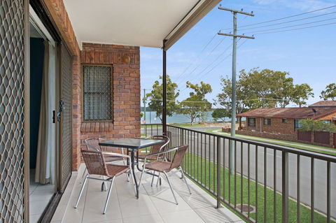 Waterviews,Pool, Wifi Its All Here !- Welsby Pde, Bongaree - Accommodation Brunswick Heads 0