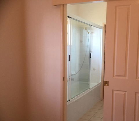 Private Canal Duplex With Pontoon - Oleander Drive, Bongaree - Accommodation Brunswick Heads 16