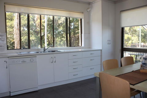 Close To Surf Beach, Surf Club, Hotel And Shops - Boyd St, Woorim - Accommodation Brunswick Heads 4