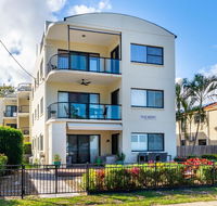 Waterfront views from private rooftop balcony - Bayview South Esp Bongaree - Accommodation Brunswick Heads
