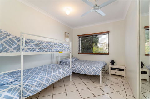 Waterfront Views From Private Rooftop Balcony - Bayview South Esp, Bongaree - Accommodation Brunswick Heads 14