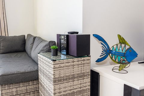 Waterfront Views From Private Rooftop Balcony - Bayview South Esp, Bongaree - Accommodation Brunswick Heads 7