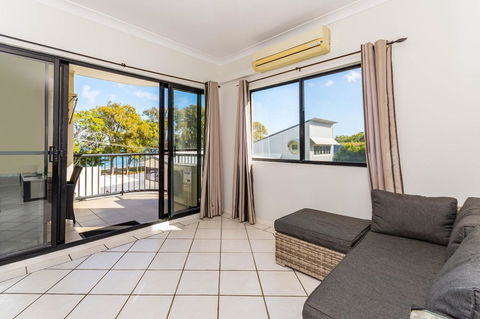 Waterfront Views From Private Rooftop Balcony - Bayview South Esp, Bongaree - Accommodation Brunswick Heads 4