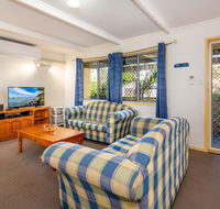 Pet Friendly Cottage in the Heart of Bribie - Wirraway St Bongaree - Accommodation Brunswick Heads