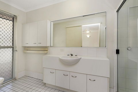 Waterfront Retreat With Room For A Boat - Welsby Pde, Bongaree - Accommodation Brunswick Heads 1