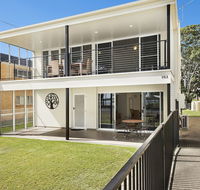 Waterfront Retreat with room for a boat - Welsby Pde Bongaree - Accommodation Brunswick Heads