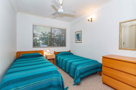 Great Views, Ground Floor Unit Clearview Apartments South Esplande, Bongaree - Accommodation Brunswick Heads 6