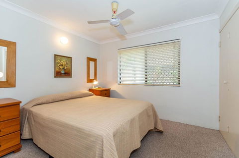 Great Views, Ground Floor Unit Clearview Apartments South Esplande, Bongaree - Accommodation Brunswick Heads 7