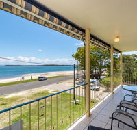 Water Views - Top Floor -Clearview Apartments South Esp Bongaree - Accommodation Brunswick Heads