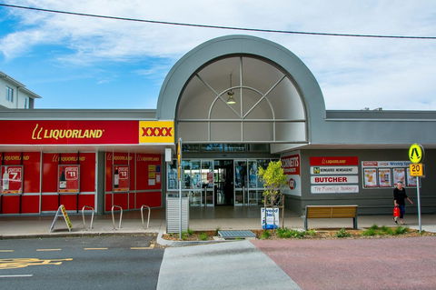 Spectacular Unit Overlooking Pumicestone Passage - Welsby Pde, Bongaree - Accommodation Brunswick Heads 14