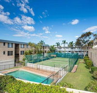 14 'THE DUNES' 38 MARINE DR - LARGE UNIT WITH POOL TENNIS COURT AND DIRECTLY ACROSS FROM FINGAL - Accommodation Brunswick Heads