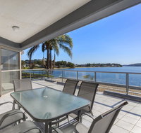 2 The Shores Soldiers Point - Waterfront - Uninterrupted Water Views INCLUDING ALL LINEN  TOWELS Free Wi-Fi - Accommodation Brunswick Heads