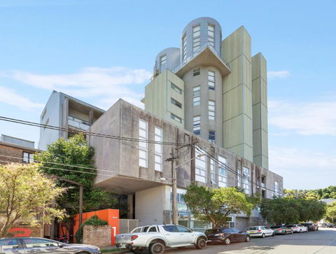 Chic 1-Bed Apartment In The Heart Of Newtown - Accommodation Brunswick Heads 4