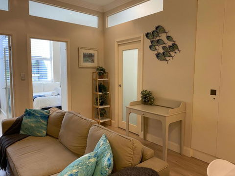 Chic Apartment Near Sydney Harbour - Accommodation Brunswick Heads 3