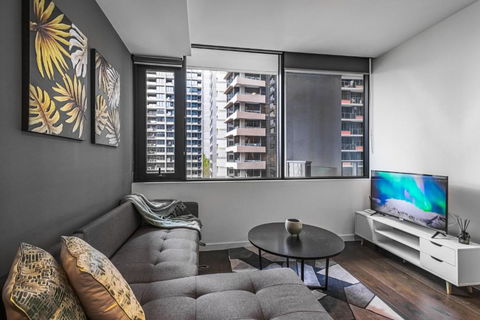 City Dream 2br1ba Apt Melbournepoolgym - Accommodation Brunswick Heads 2