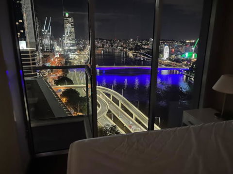 City Living - Brisbane River-View 2 Bedroom Apt - Accommodation Brunswick Heads 1
