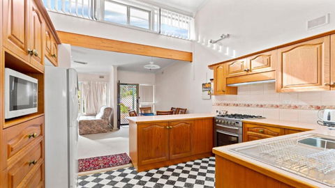 Coastal Drift - Escape To Coastal Bliss At This 3 - Bedroom Holiday Rental In Coffin Bay! - Accommodation Brunswick Heads 2
