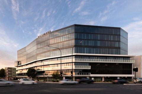 Crowne Plaza Adelaide Mawson Lakes, An IHG Hotel - Accommodation Brunswick Heads 0