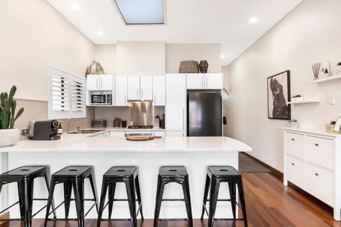 Cute As A Button - Picket Fence 3 Bed Stylish Home - Accommodation Brunswick Heads 1