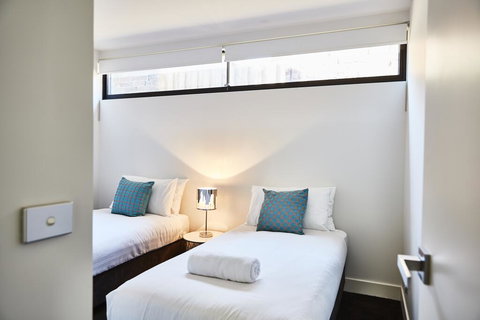 3-Bed House With Rooftop And Parking Near Yarra Park - Accommodation Brunswick Heads 3