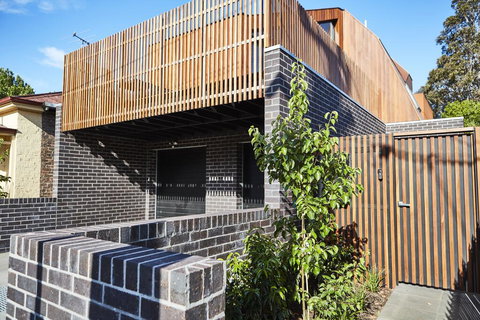 3-Bed House With Rooftop And Parking Near Yarra Park - Accommodation Brunswick Heads 0