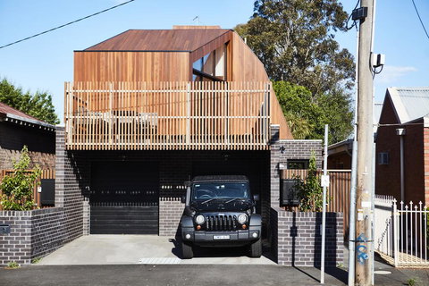 3-Bed House With Rooftop And Parking Near Yarra Park - Accommodation Brunswick Heads 1