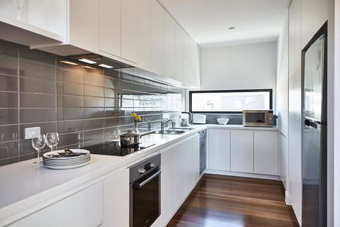 3-Bed House With Rooftop And Parking Near Yarra Park - Accommodation Brunswick Heads 2