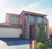 4 Bed 2 And A Half Bath Luxury Villa in Point Cook - Accommodation Brunswick Heads
