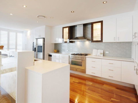 4.5 Million Dollar Dream Mansion In Surfers Paradise - Accommodation Brunswick Heads 3