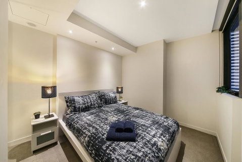 A Central & Cozy 2BR Apt Near Federation Square - Accommodation Brunswick Heads 1