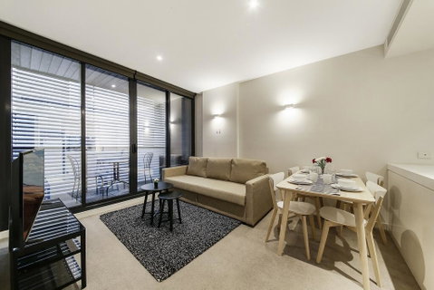 A Central & Cozy 2BR Apt Near Federation Square - Accommodation Brunswick Heads 0