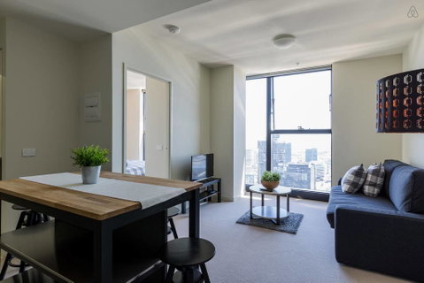 A Cozy CBD Suite With Spectacular City Views - Accommodation Brunswick Heads 0