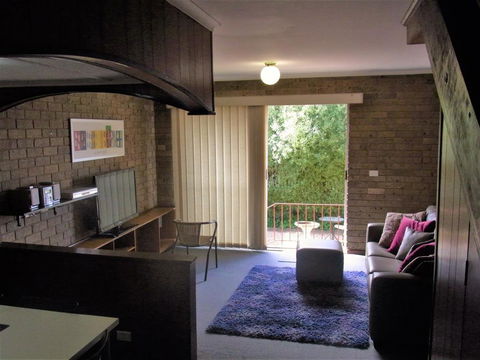 A Furnished Townhouse In Goulburn - Accommodation Brunswick Heads 0