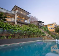 Absolute Waterfront Lakehouse Fishing Point Waterfront Pool Jetty - Accommodation Brunswick Heads